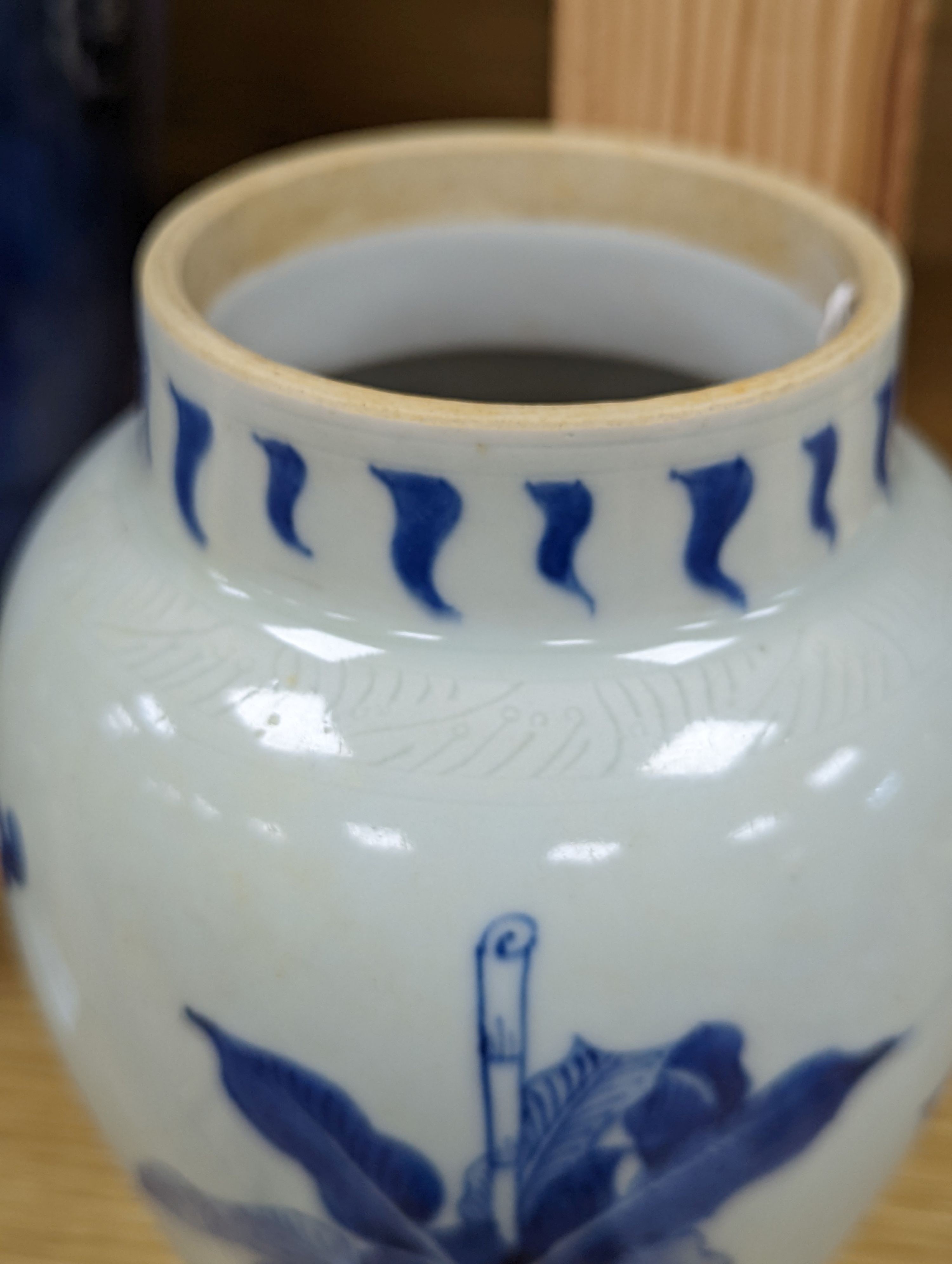 A group of Japanese porcelain tea wares and a rice bowl and cover